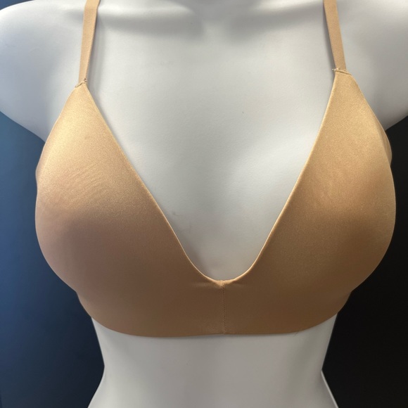 SKIMS T-shirt Demi Bra - Picture 6 of 9